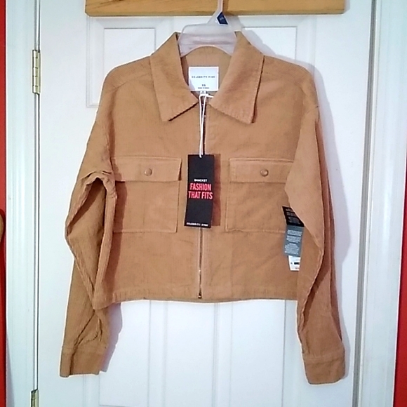 Celebrity pink Jackets & Blazers - Celebrity Pink corduroy cropted Shacket